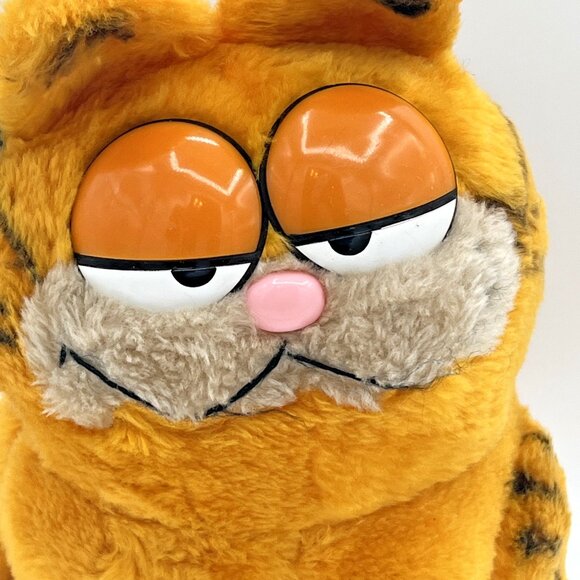 Vintage Garfield Cat Plush Sitting Stuffed Animal 9.25" - Picture 2 of 10